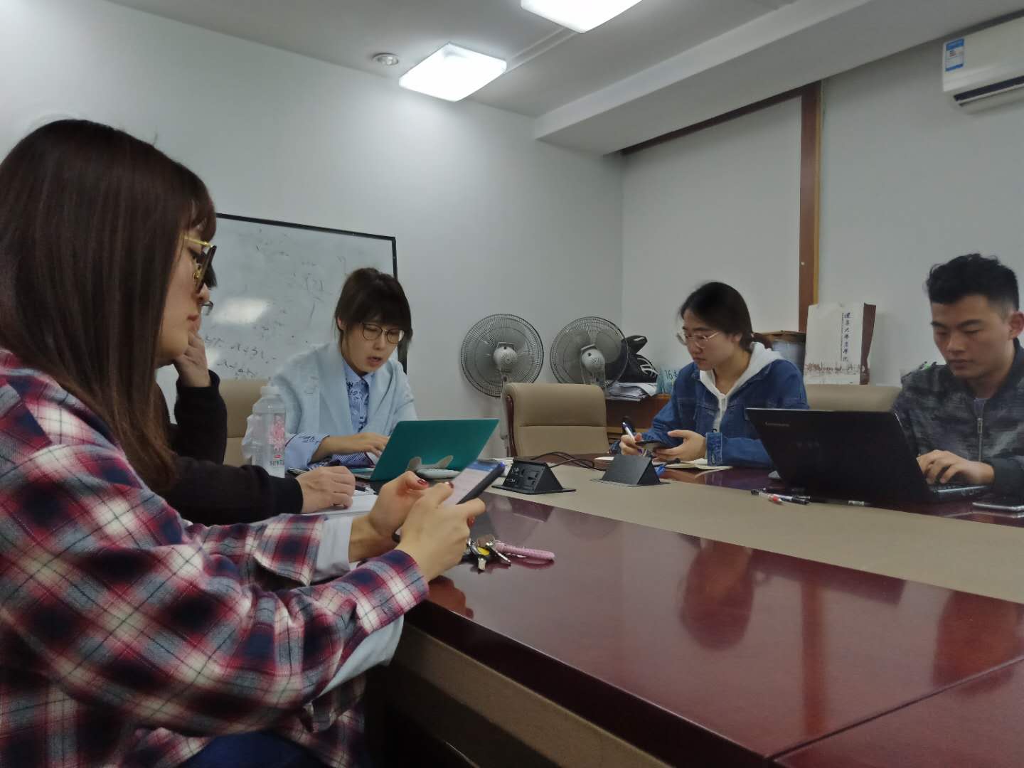 77779193永利官网博士生沙龙2019-03(总第3期)简报图片.jpg 77779193永利官网博士生沙龙2019-03(总第3期)简报图片.jpg